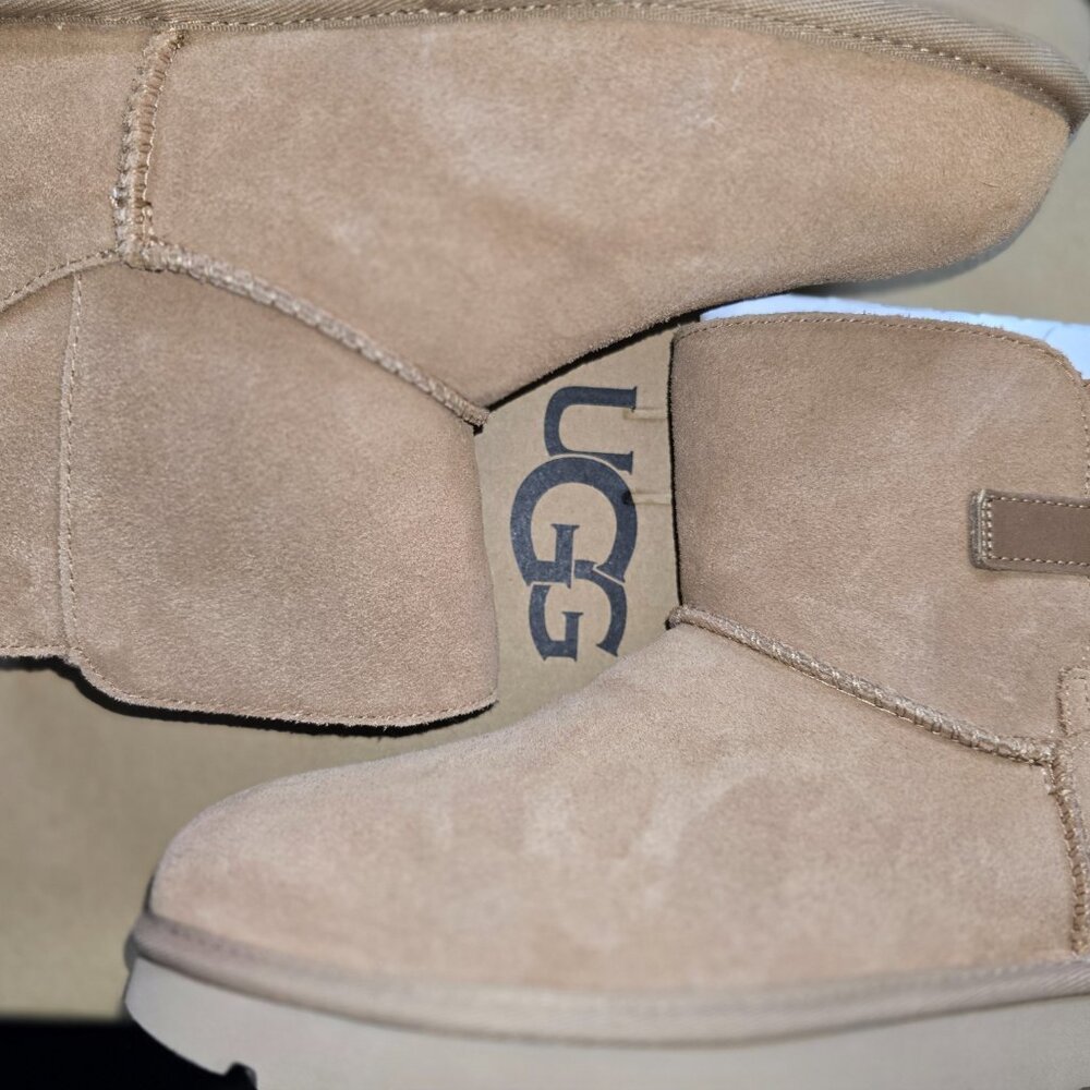 UGG Women's Mini Bailey Belt Boots - Chestnut Size 7 - Shearling Wool Lining - Picture 5 of 9